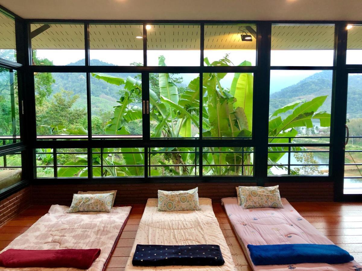 Baanhatsompaen Homestay Ranong Exterior photo