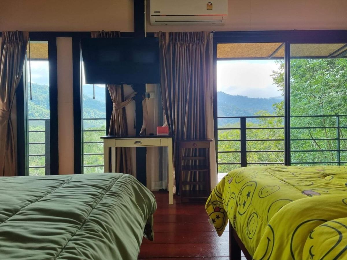 Baanhatsompaen Homestay Ranong Exterior photo