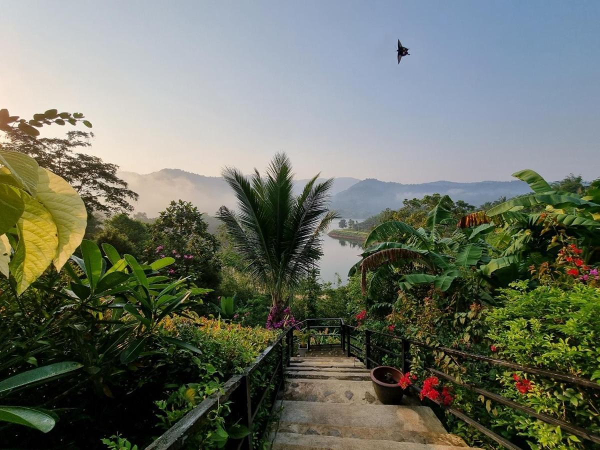 Baanhatsompaen Homestay Ranong Exterior photo